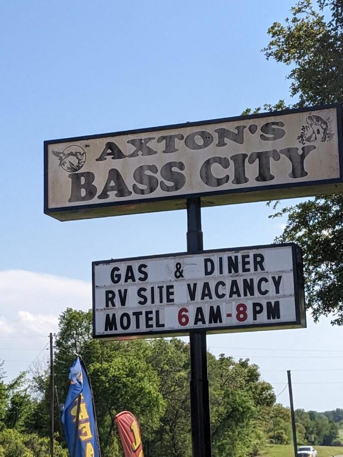 Axtons Bass City Lake Front Resort Emory Eksteriør bilde